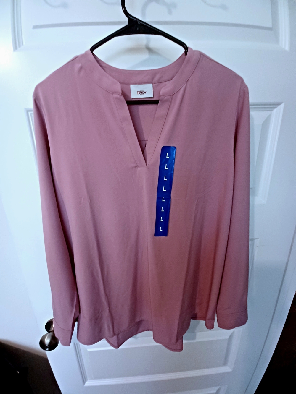 ROE Women's Dusty Rose V-Neck Long Sleeve Blouse